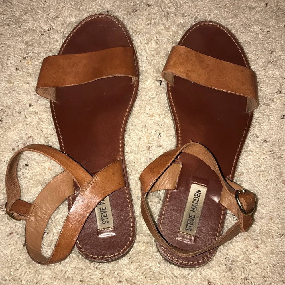 steve madden sandals w/ an ankle strap!